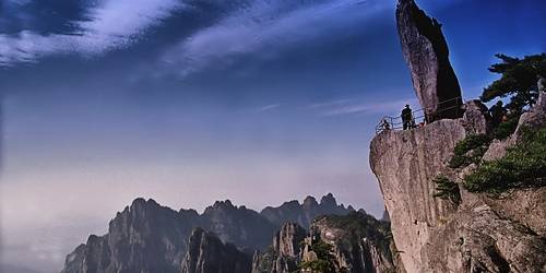 宁波到黄山旅游线路_黄山婺源齐云山古城岩5日游